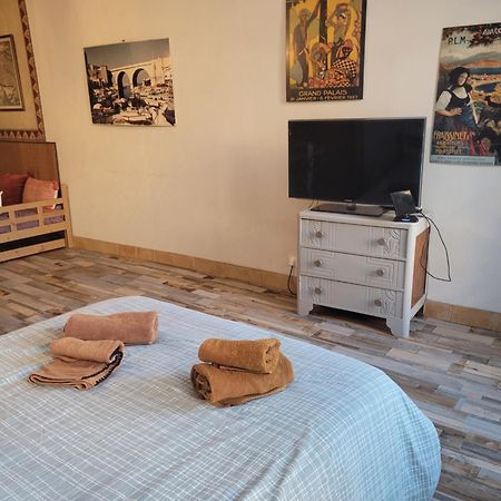 Studio Agreable Au Coeur Du Quartier Historique Marseille Eksteriør bilde